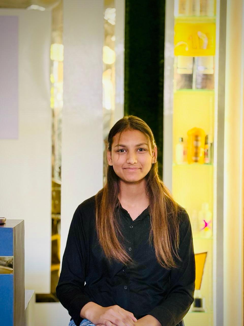 Miss Neha (Faculty Of Hair)