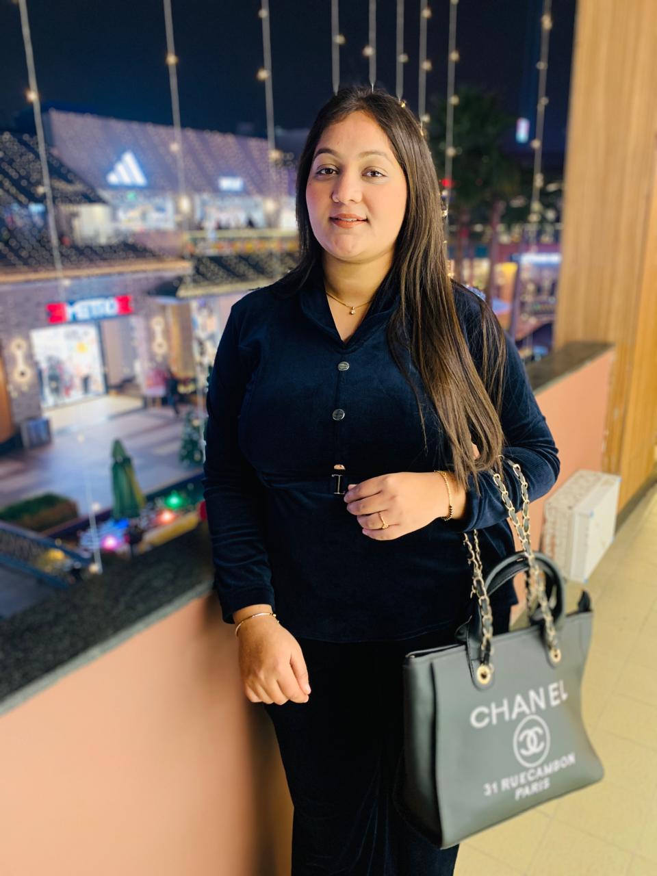 Mrs. Partiksha (Manager)